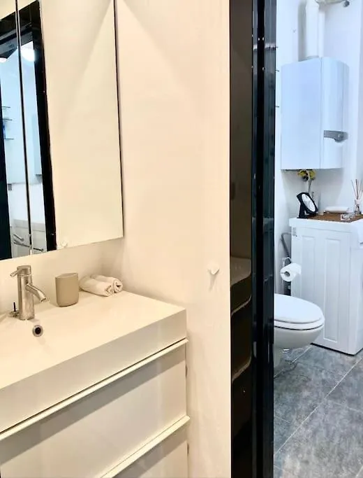 Duomo Area 2 Bedroom Appartment Deluxe Milán